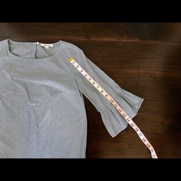 Madewell bell sleeved top - Picture 9 of 9